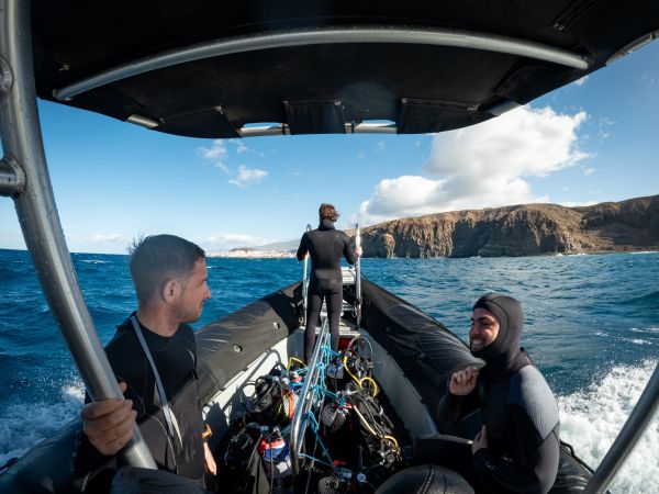 Boat Diver